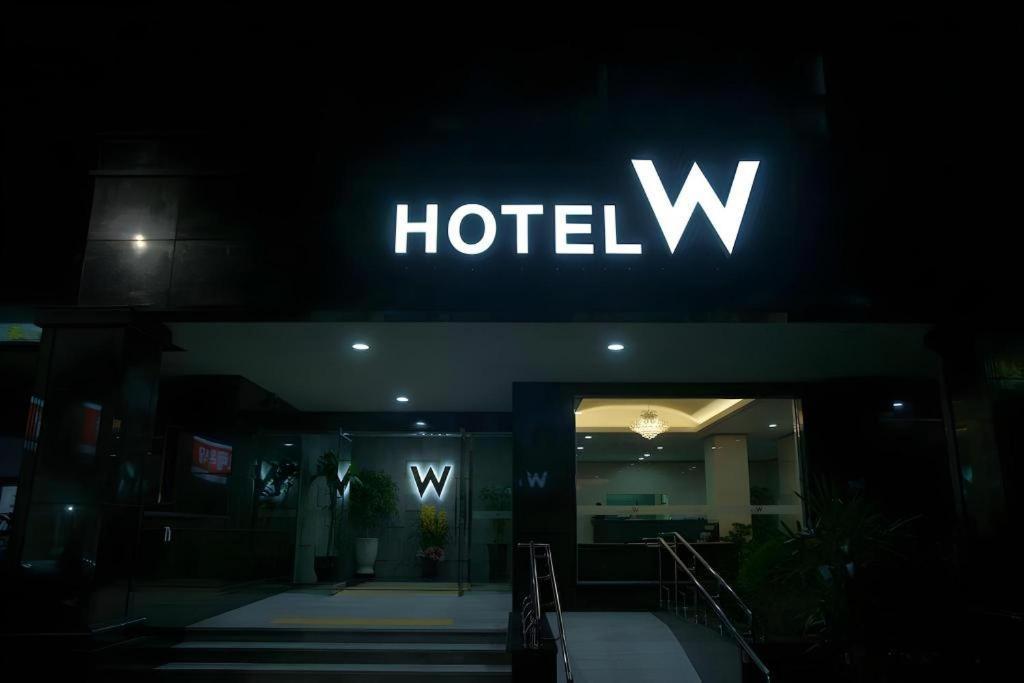 Hotel W Shinjeju Bagian luar foto