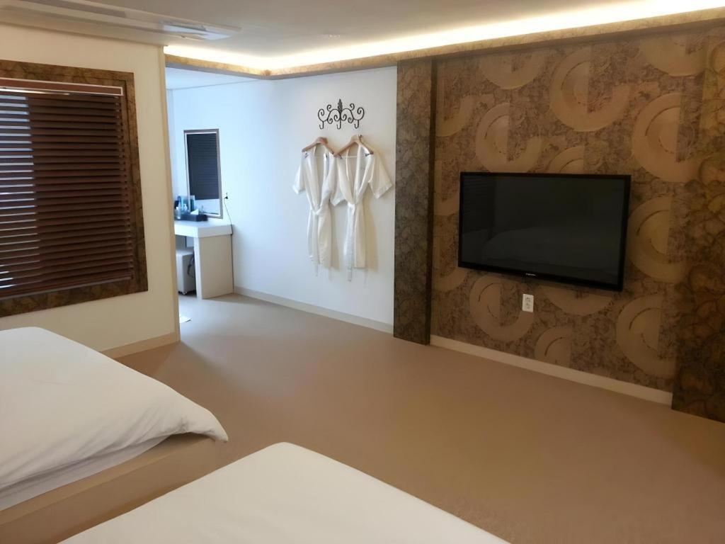Hotel W Shinjeju Bagian luar foto